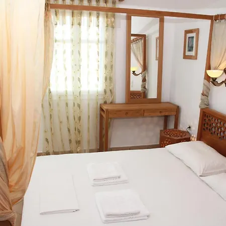 Aiolos Otel Irakleia (Naxos)